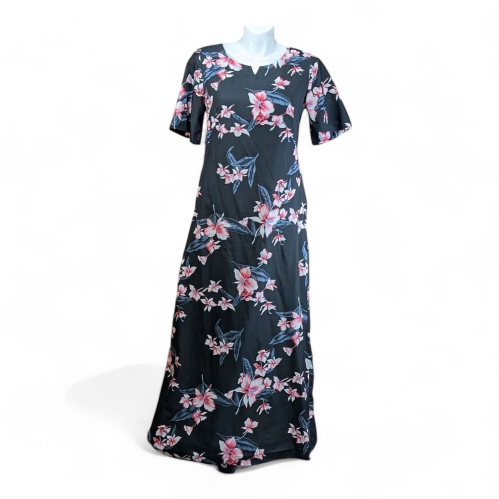 Made in Hawaii VINTAGE Floral Maxi Dress with Pink and Black Design Size 16